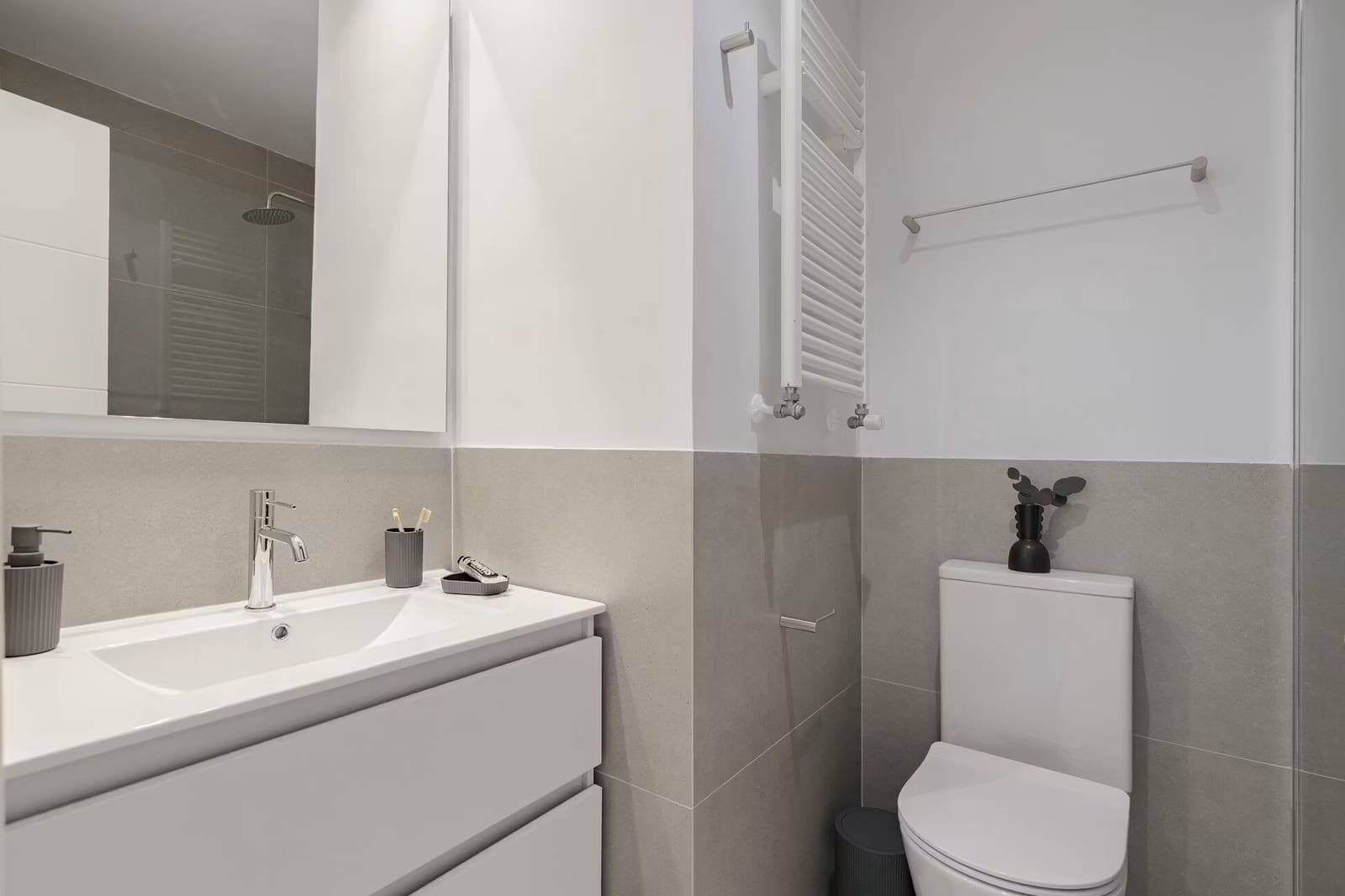 2 makuuhuone Asunto vuokrattavana paikassa Madrid kaupunki - 1 100 € (Ref: 10029863)