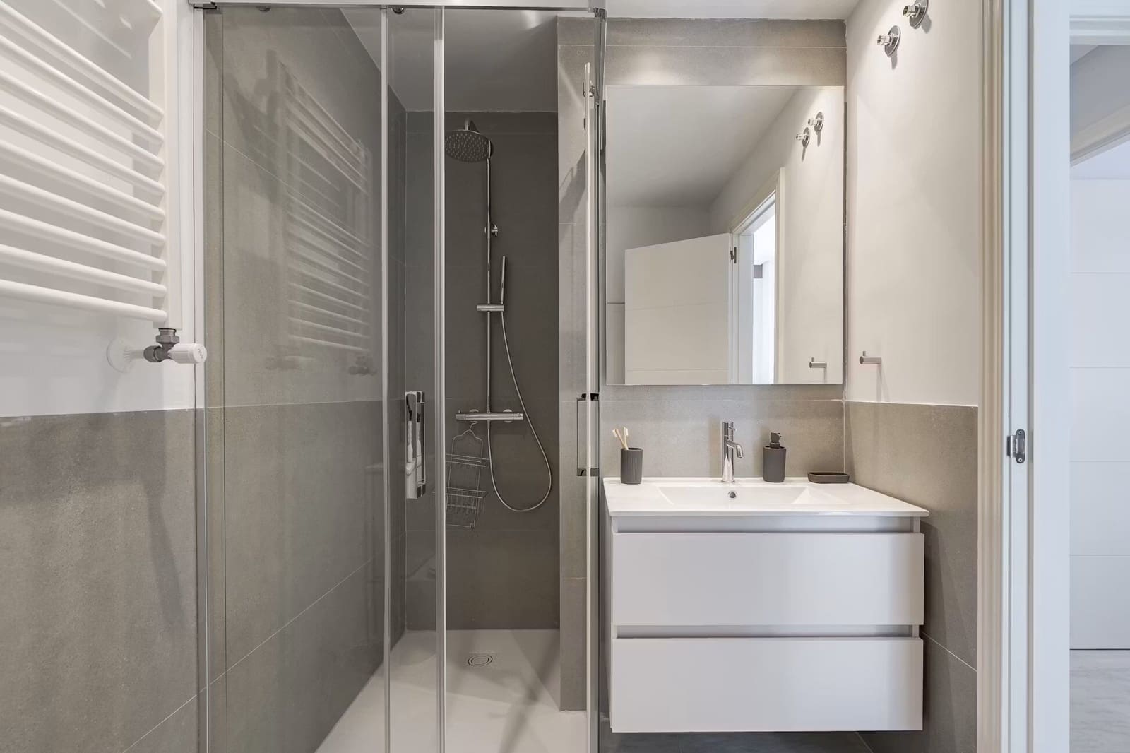 2 makuuhuone Asunto vuokrattavana paikassa Madrid kaupunki - 1 100 € (Ref: 10029863)