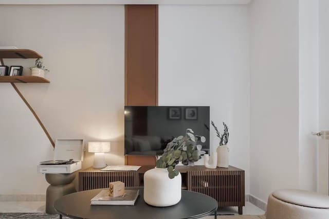 2 soverom Leilighet til leie i Madrid by - € 1 100 (Ref: 10029863)