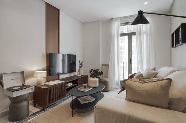 2 soverom Leilighet til leie i Madrid by - € 1 100 (Ref: 10029863)