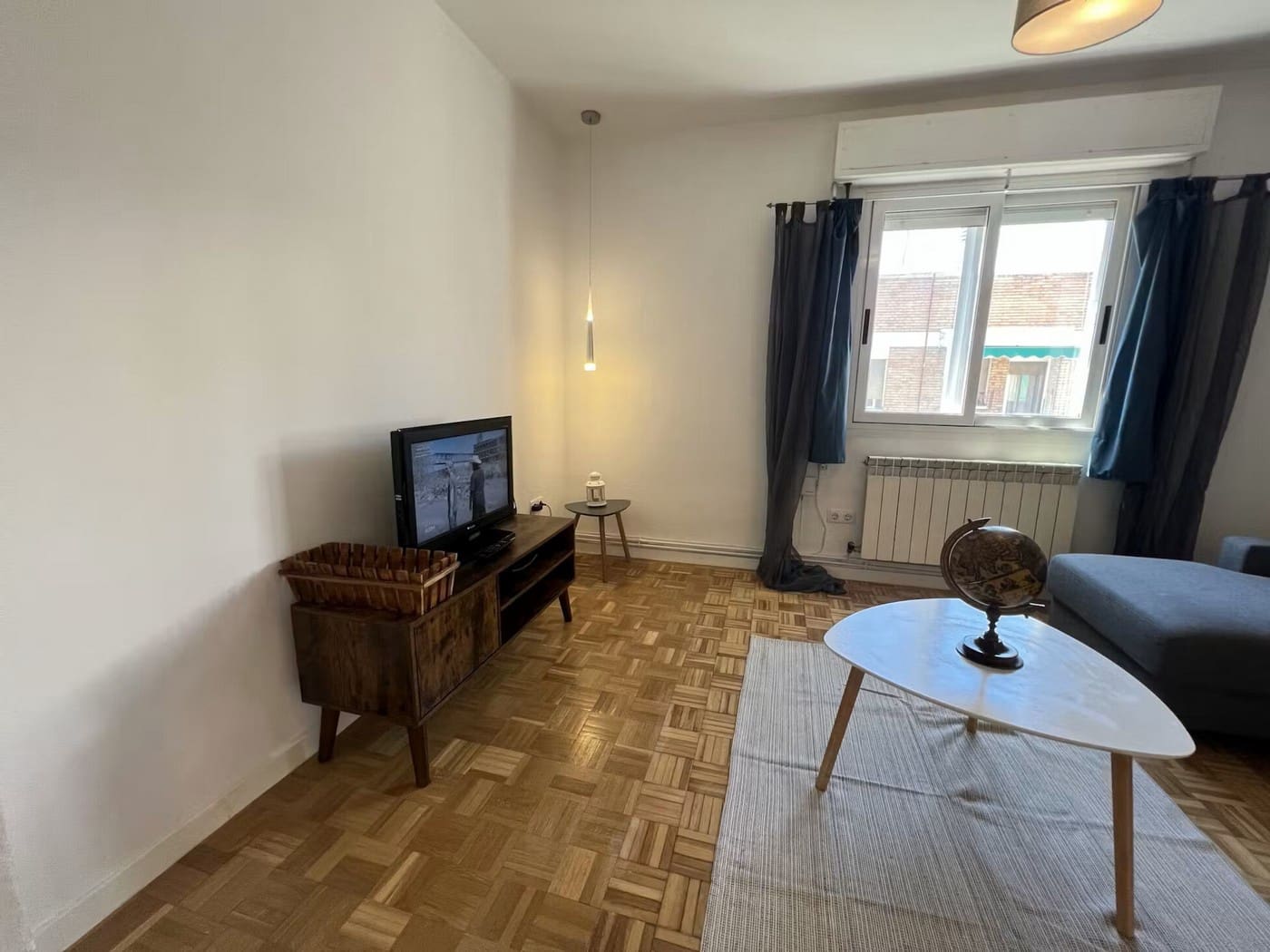 2 quarto Apartamento para arrendar em Madrid cidade - 1 050 € (Ref: 10029866)