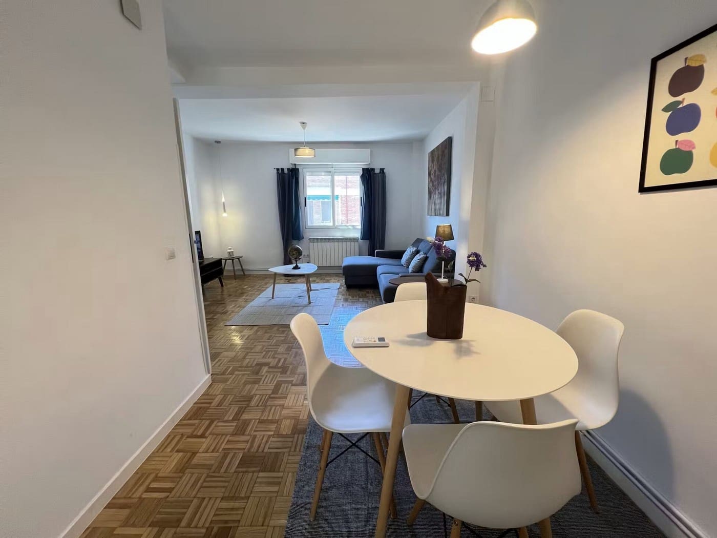 2 quarto Apartamento para arrendar em Madrid cidade - 1 050 € (Ref: 10029866)