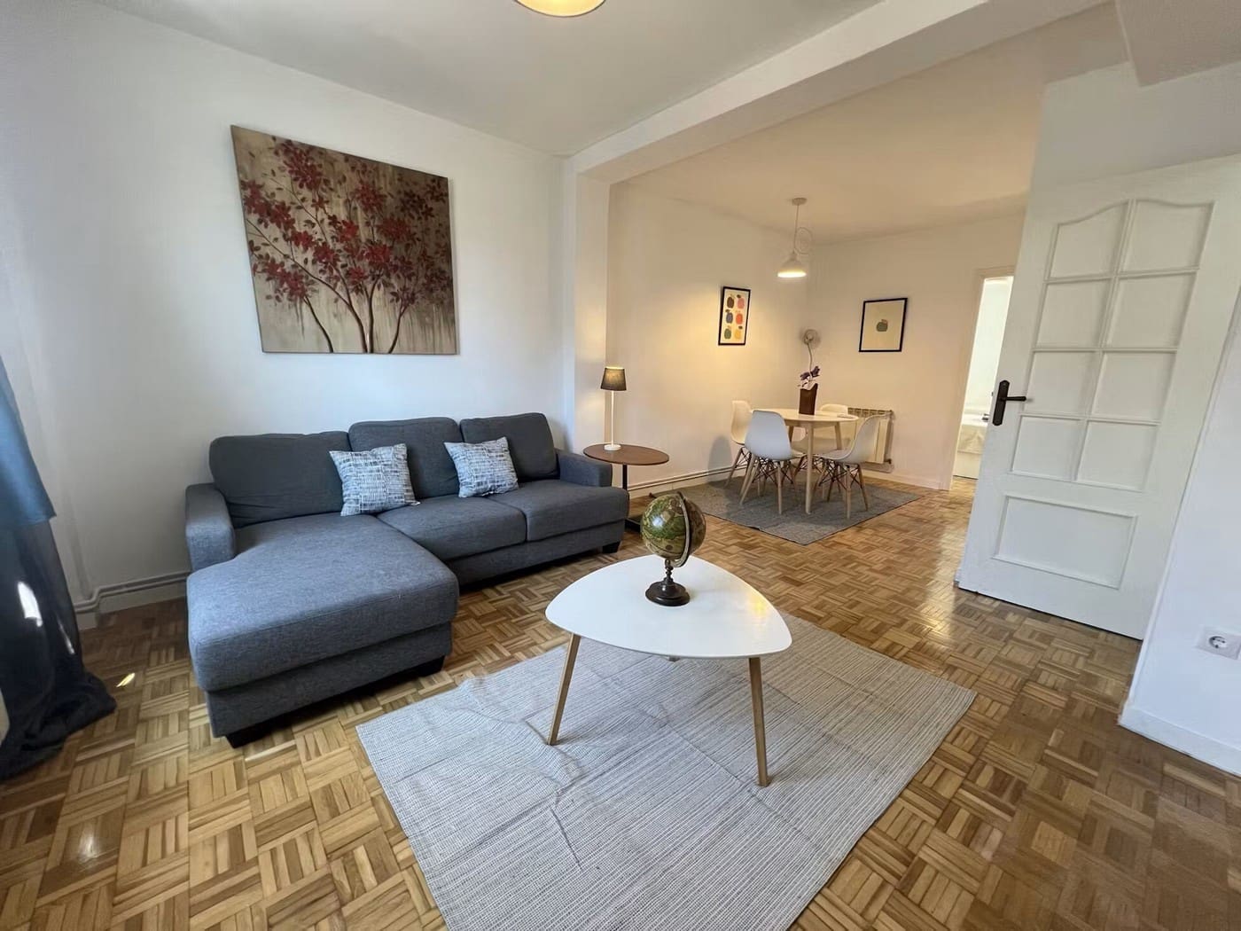 2 quarto Apartamento para arrendar em Madrid cidade - 1 050 € (Ref: 10029866)