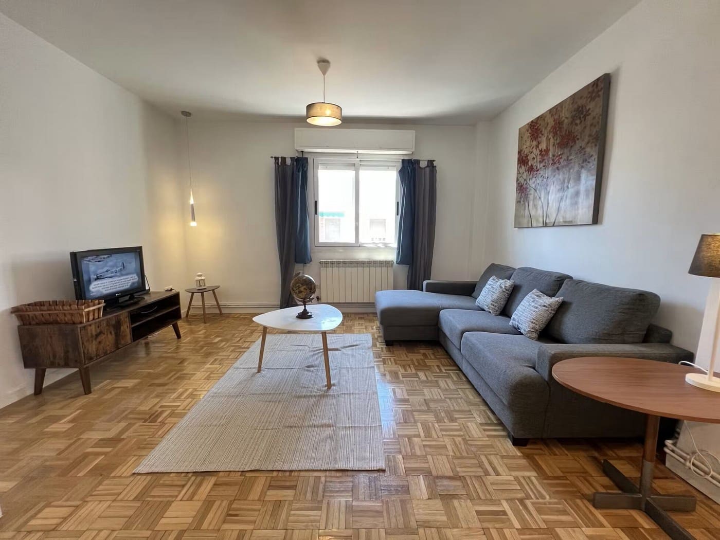 2 quarto Apartamento para arrendar em Madrid cidade - 1 050 € (Ref: 10029866)