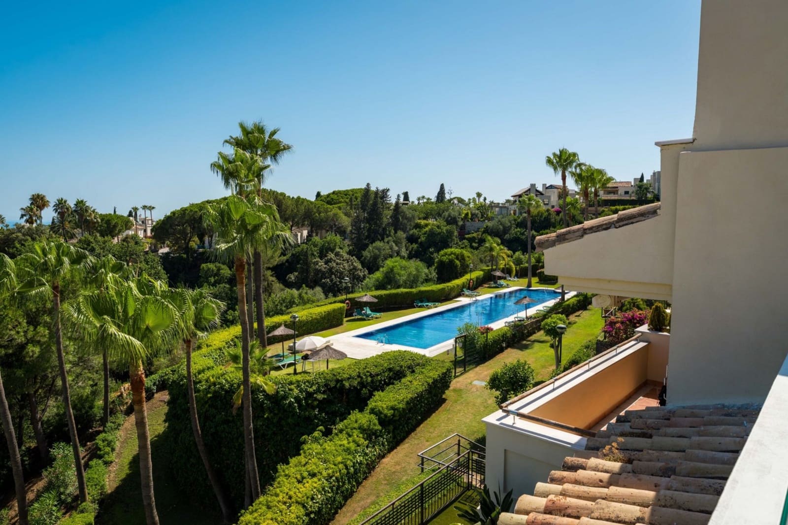 4 camera da letto Attico da affittare in Marbella con piscina - 2.400 € (Rif: 10033219)