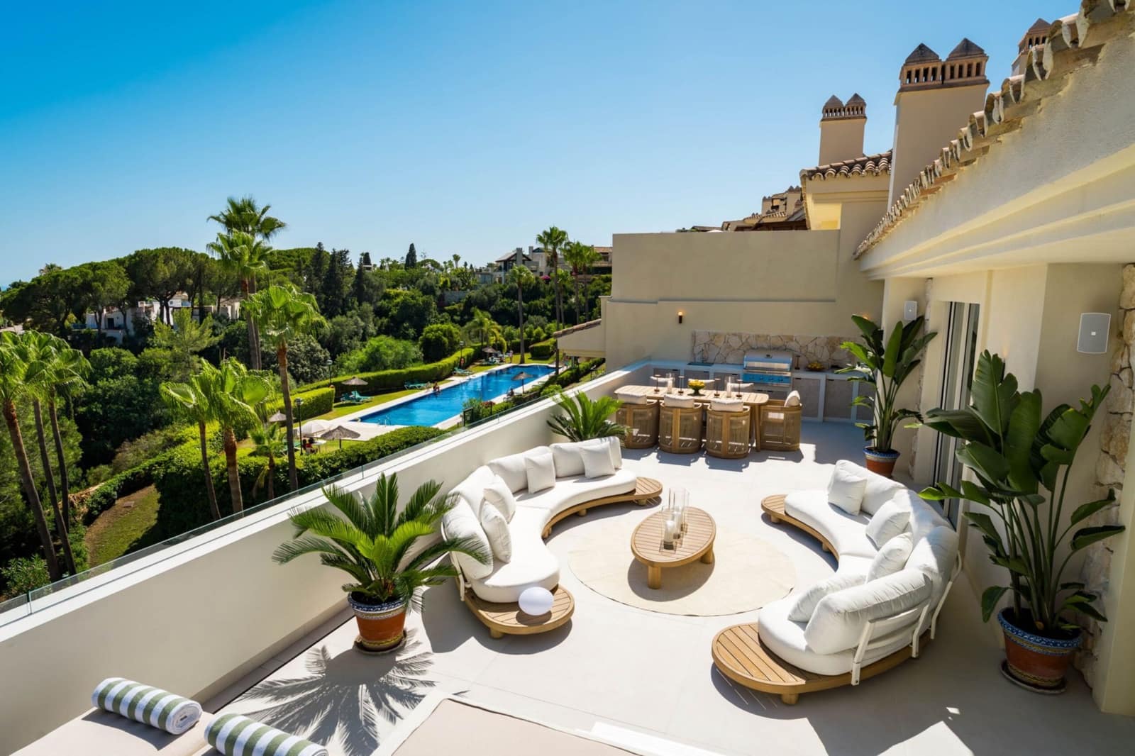 4 camera da letto Attico da affittare in Marbella con piscina - 2.400 € (Rif: 10033219)