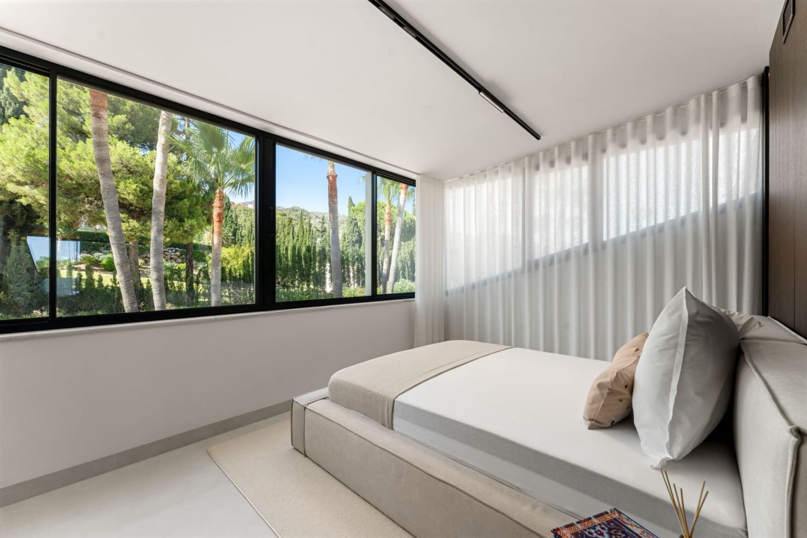 4 camera da letto Attico da affittare in Marbella con piscina - 2.400 € (Rif: 10033219)