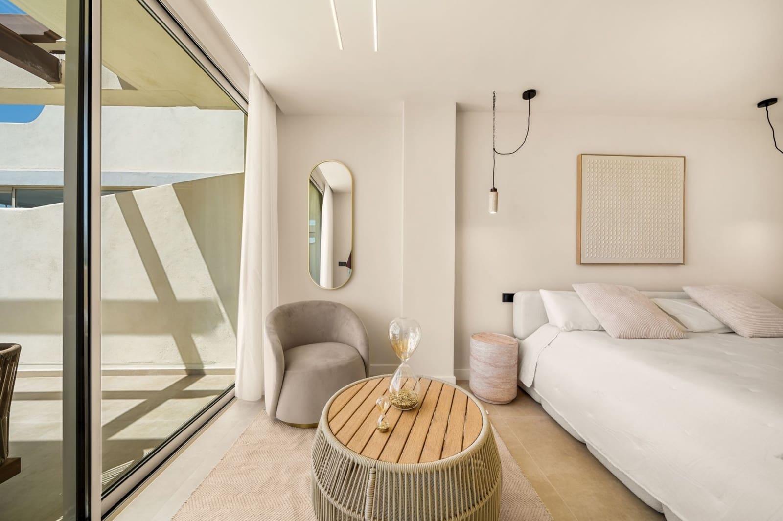3 slaapkamer Penthouse te huur in Marbella met zwembad - € 2.400 (Ref: 10033220)