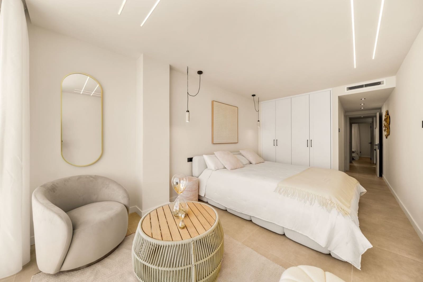 3 slaapkamer Penthouse te huur in Marbella met zwembad - € 2.400 (Ref: 10033220)