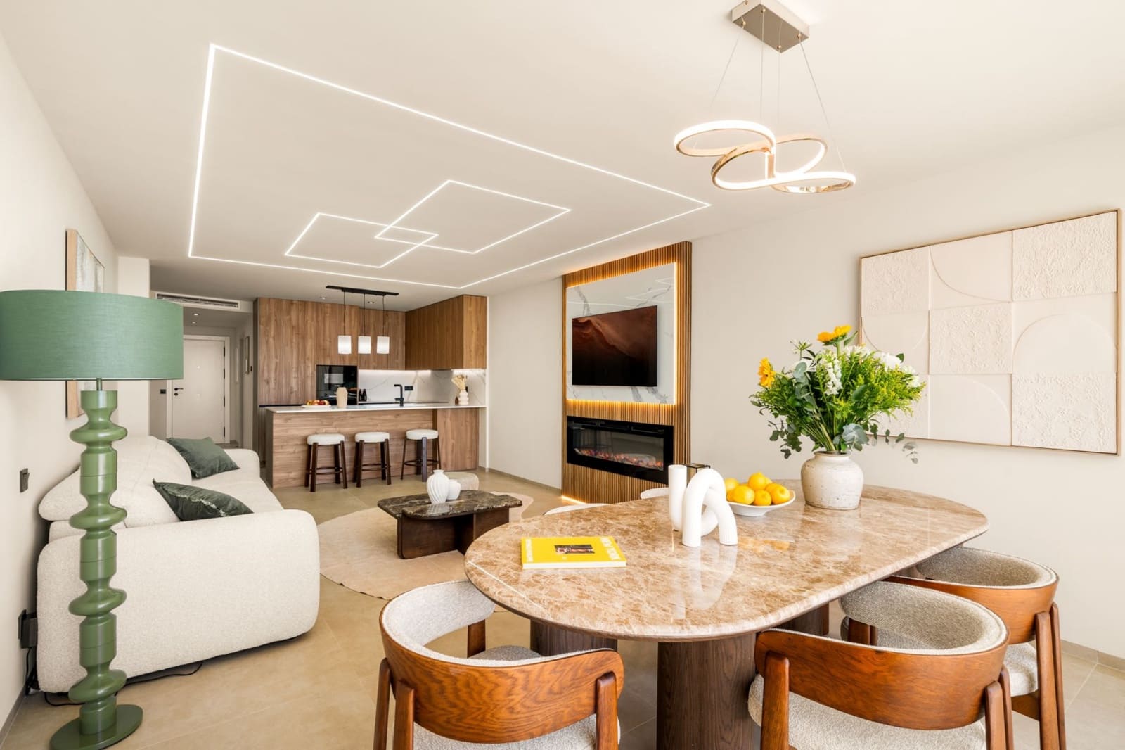 3 slaapkamer Penthouse te huur in Marbella met zwembad - € 2.400 (Ref: 10033220)
