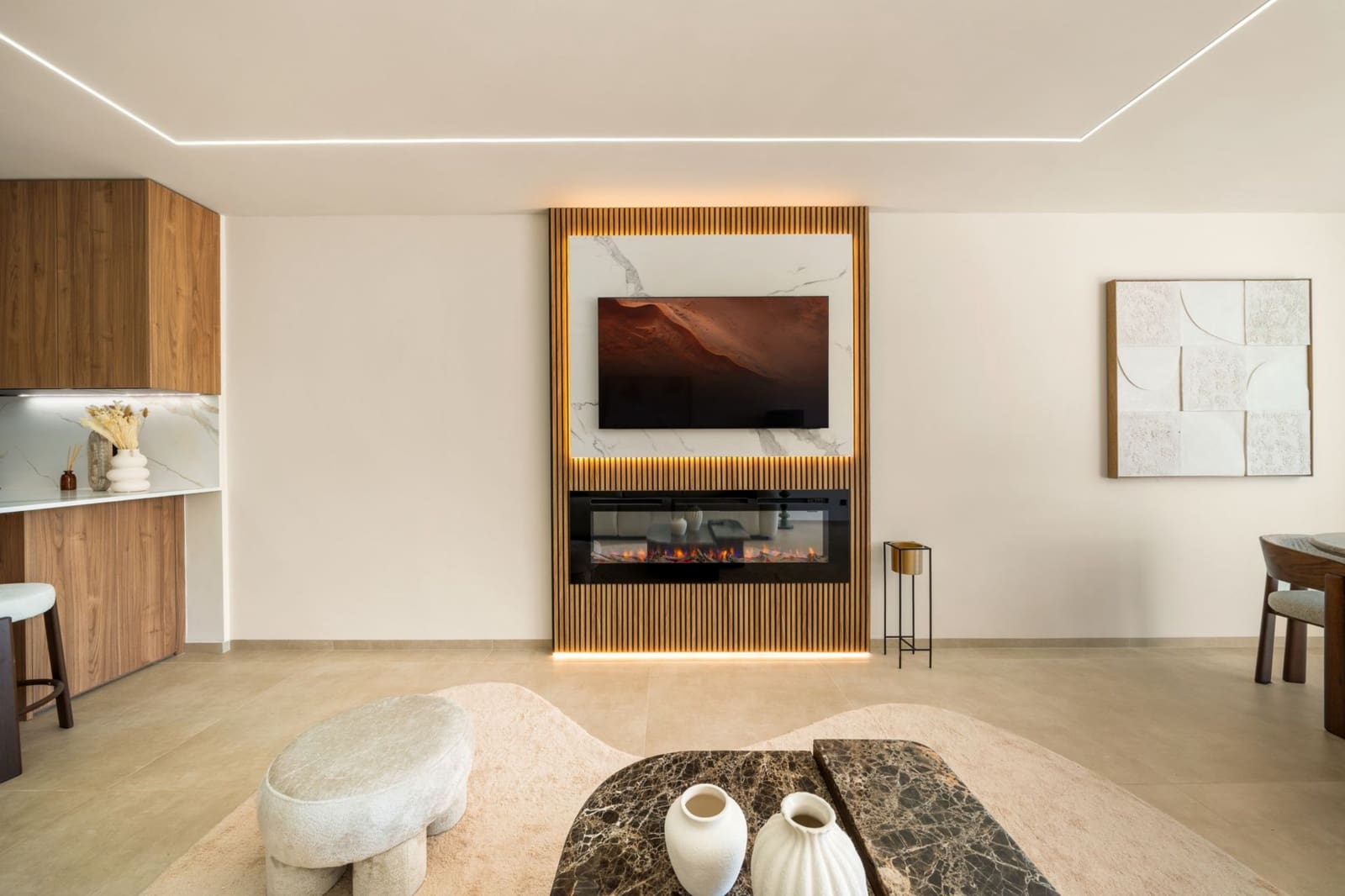 3 slaapkamer Penthouse te huur in Marbella met zwembad - € 2.400 (Ref: 10033220)