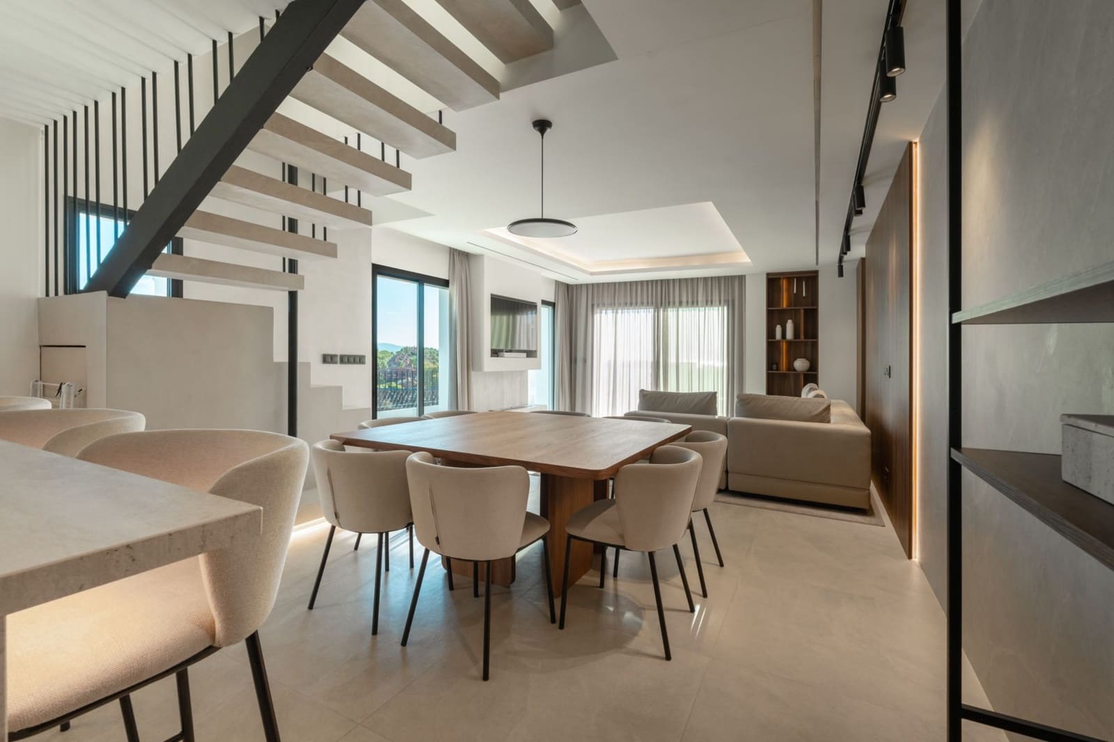 3 sovrum Takvåning att hyra i Marbella - 2 500 € (Ref: 10033221)