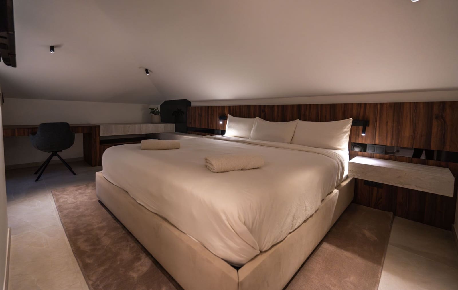 3 sovrum Takvåning att hyra i Marbella - 2 500 € (Ref: 10033221)