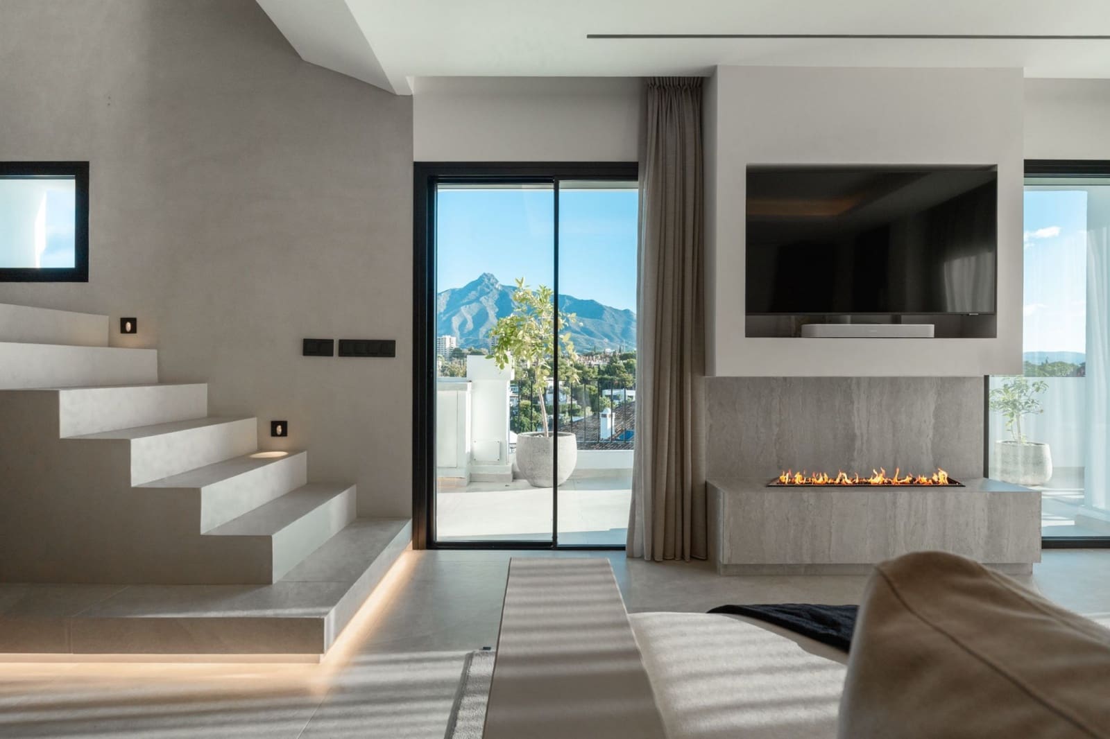 3 sovrum Takvåning att hyra i Marbella - 2 500 € (Ref: 10033221)