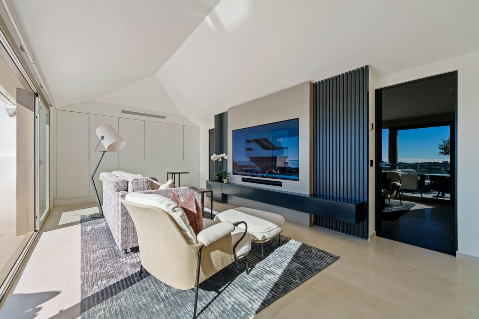 3 slaapkamer Penthouse te huur in Marbella met zwembad garage - € 2.300 (Ref: 10033222)