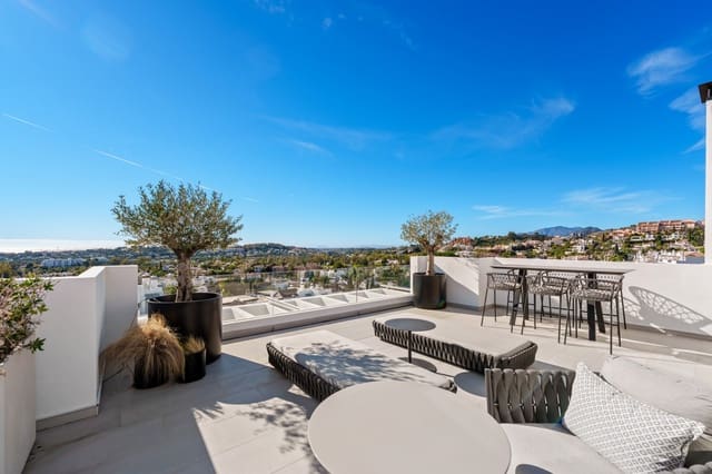 3 makuuhuone Kattohuoneisto vuokrattavana paikassa Marbella mukana uima-altaan 
autotalli - 2 300 € (Ref: 10033222)