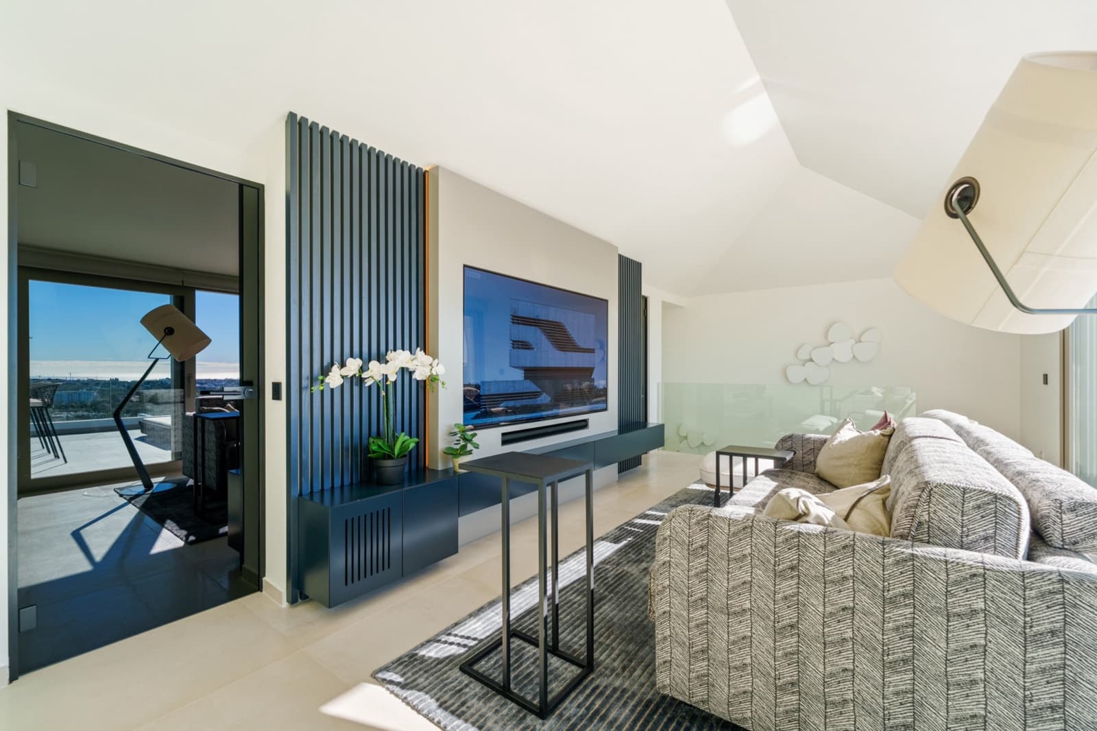 3 slaapkamer Penthouse te huur in Marbella met zwembad garage - € 2.300 (Ref: 10033222)