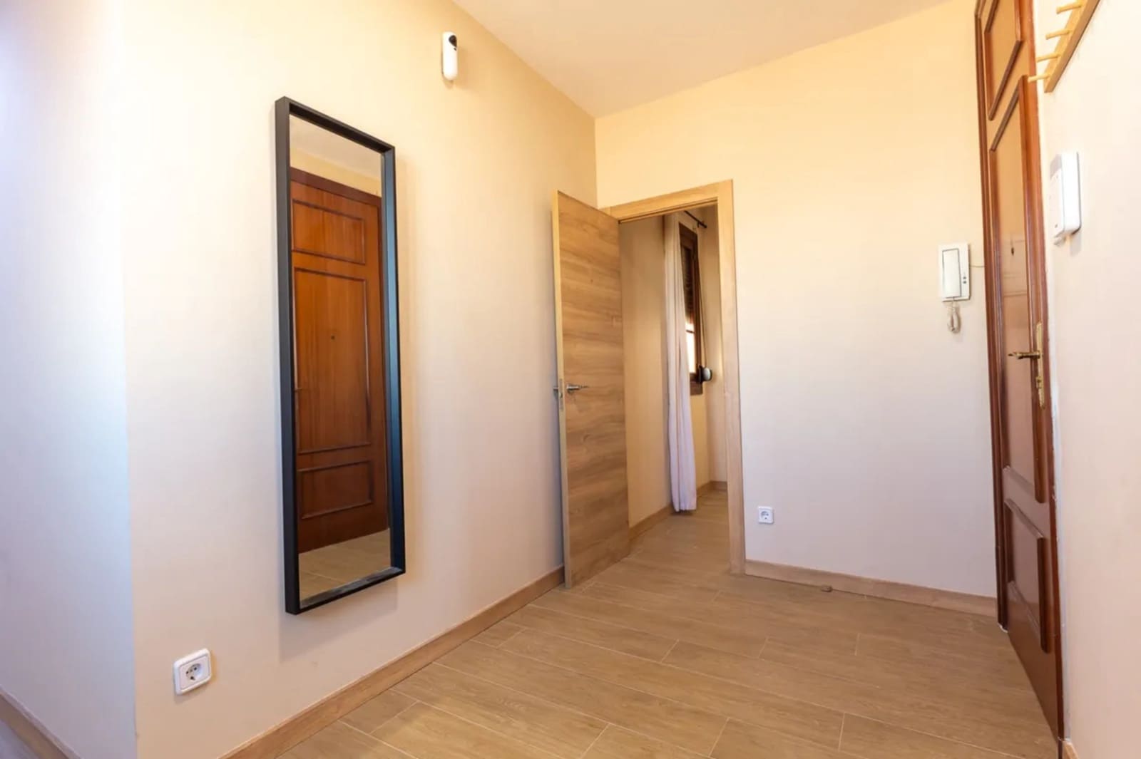 3 makuuhuone Asunto vuokrattavana paikassa Barcelona kaupunki - 1 500 € (Ref: 10033223)