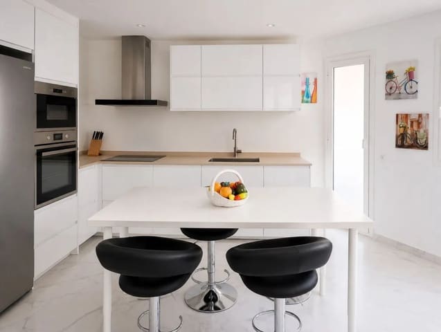 2 Zimmer Wohnung zu vermieten in Marbella - 1.400 € (Ref: 10033224)