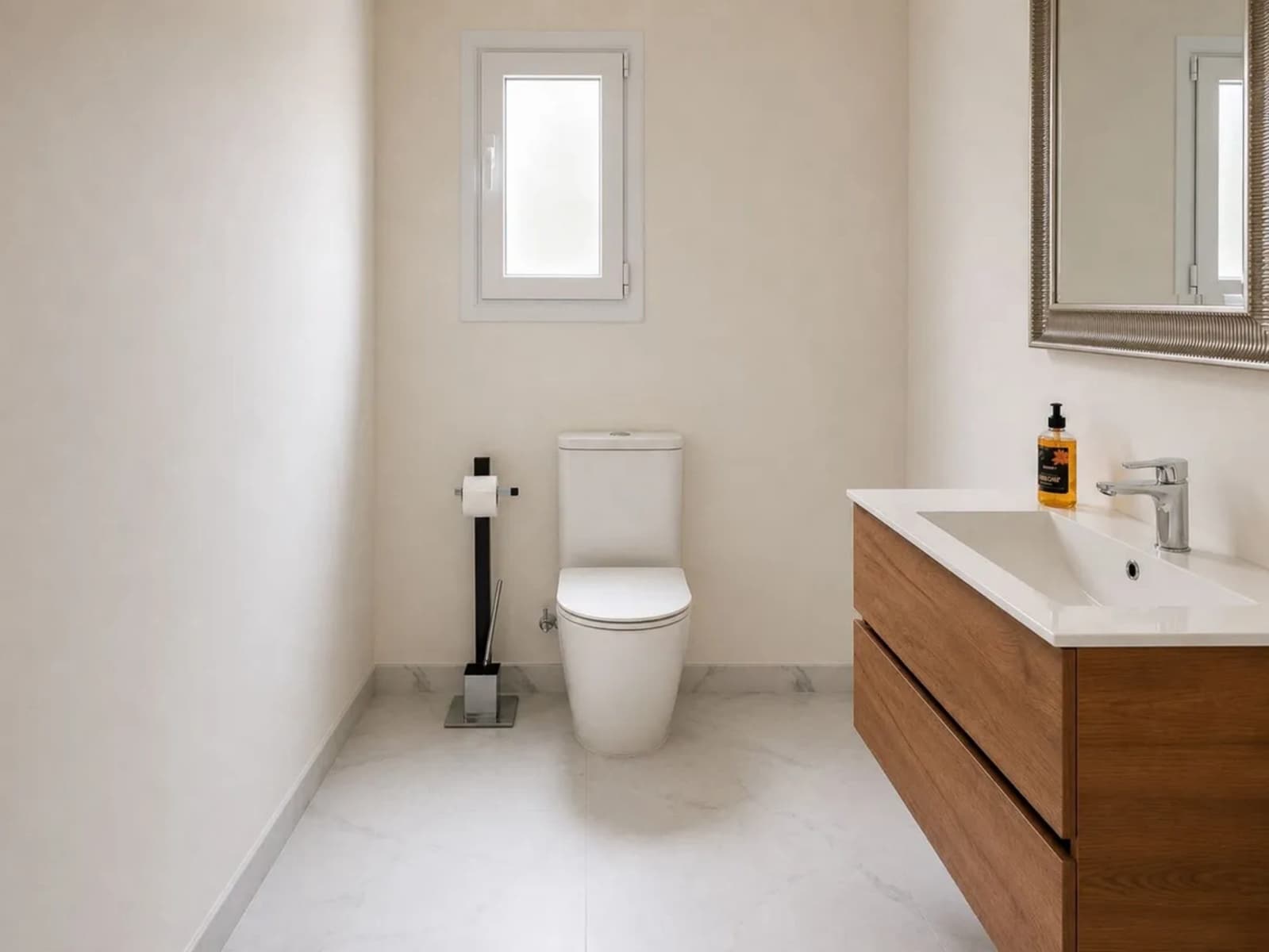 2 sovrum Lägenhet att hyra i Marbella - 1 400 € (Ref: 10033224)