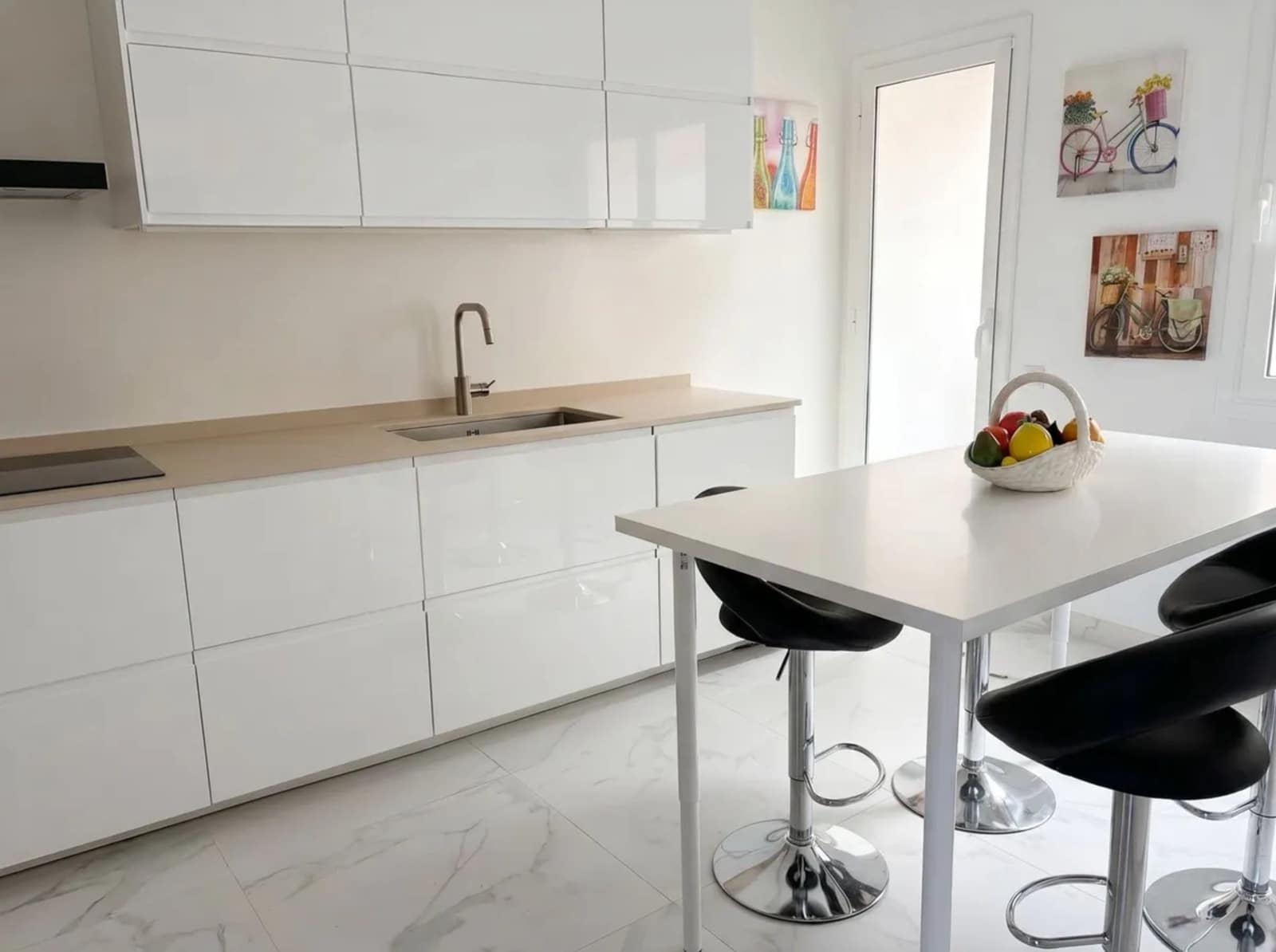 2 sovrum Lägenhet att hyra i Marbella - 1 400 € (Ref: 10033224)