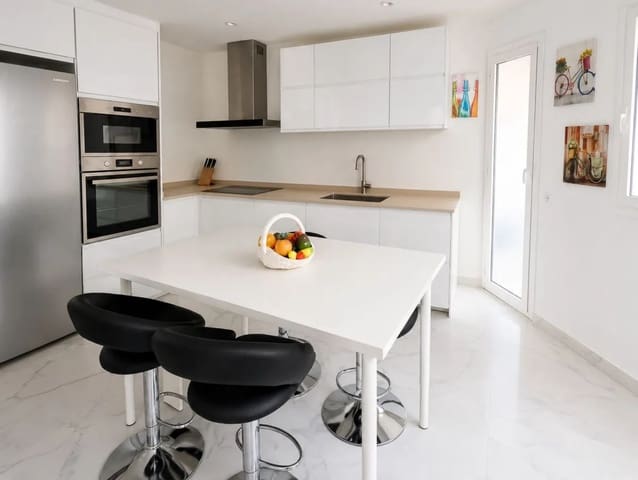 2 Zimmer Wohnung zu vermieten in Marbella - 1.400 € (Ref: 10033224)