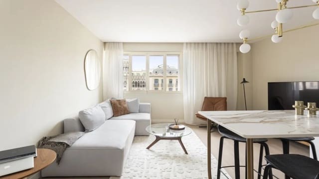 2 makuuhuone Asunto vuokrattavana paikassa Barcelona kaupunki - 1 400 € (Ref: 10033225)