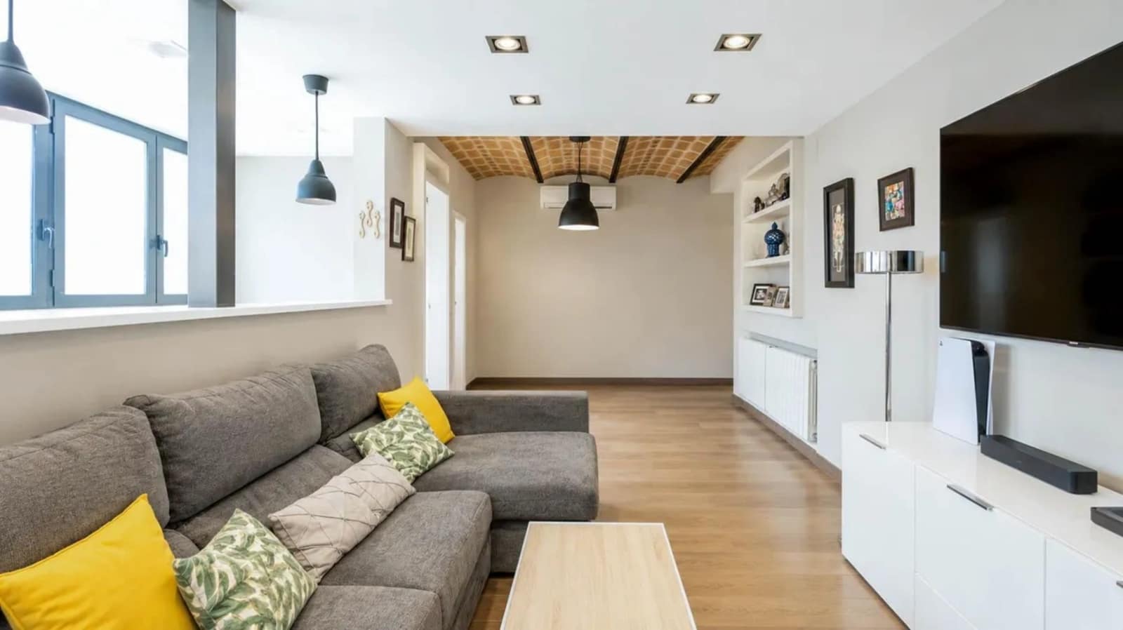 3 makuuhuone Asunto vuokrattavana paikassa Barcelona kaupunki - 1 500 € (Ref: 10033226)
