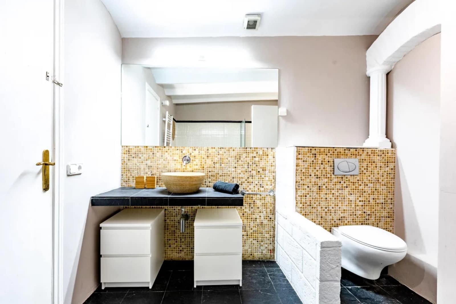 4 makuuhuone Asunto vuokrattavana paikassa Barcelona kaupunki - 1 800 € (Ref: 10033227)