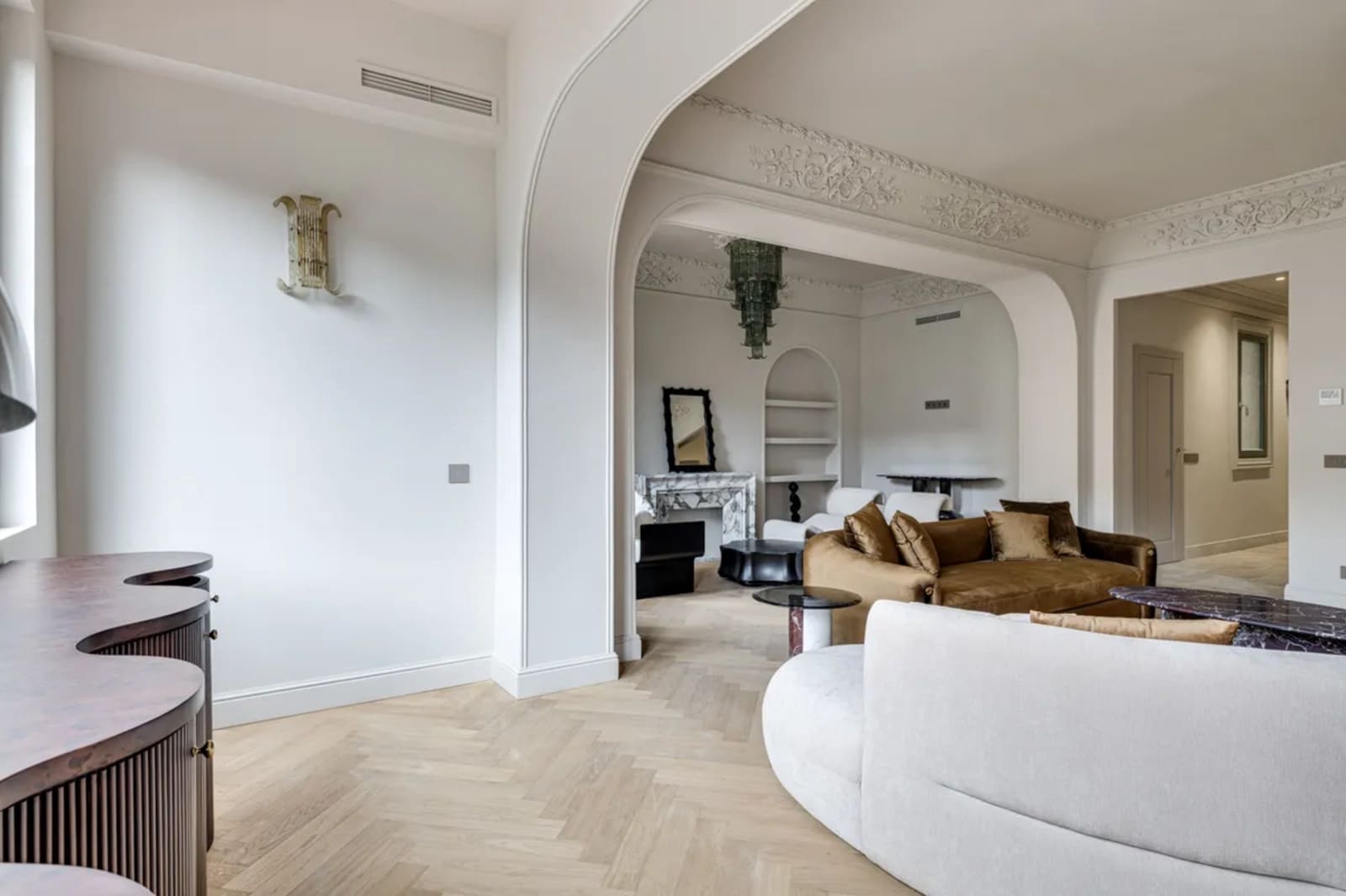 4 soveværelse Lejlighed til leje i Barcelona by - € 1.800 (Ref: 10034590)