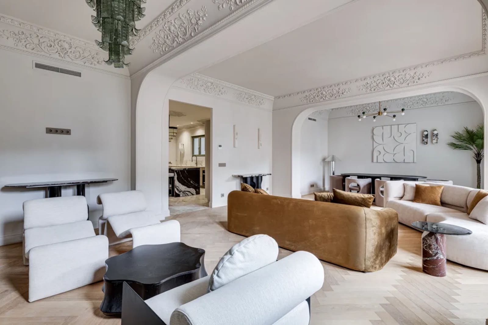 4 soveværelse Lejlighed til leje i Barcelona by - € 1.800 (Ref: 10034590)