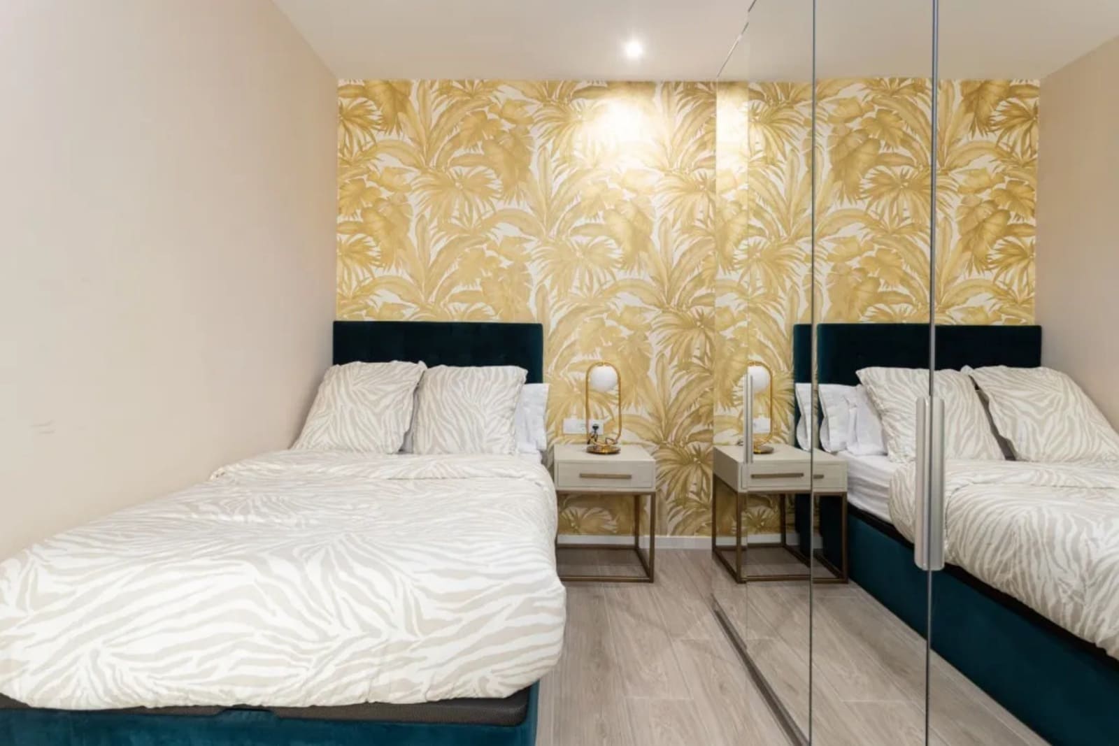 4 slaapkamer Flat te huur in Barcelona stad - € 1.600 (Ref: 10034592)