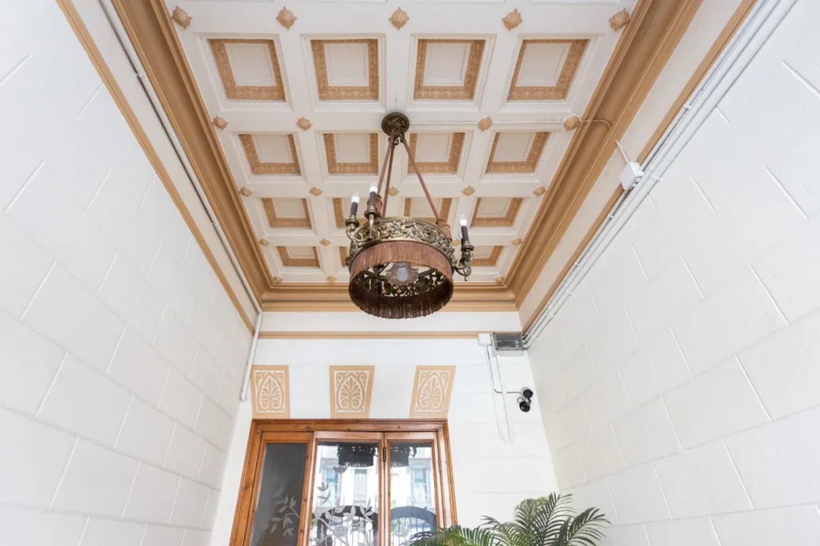 4 slaapkamer Flat te huur in Barcelona stad - € 1.600 (Ref: 10034592)
