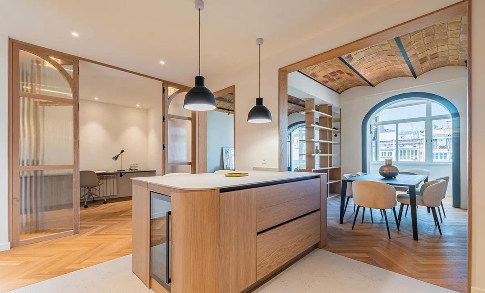 5 Zimmer Wohnung zu vermieten in Barcelona Stadt - 2.000 € (Ref: 10034593)