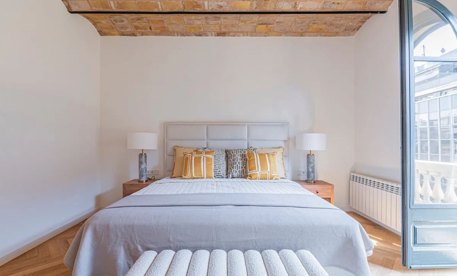 5 Zimmer Wohnung zu vermieten in Barcelona Stadt - 2.000 € (Ref: 10034593)