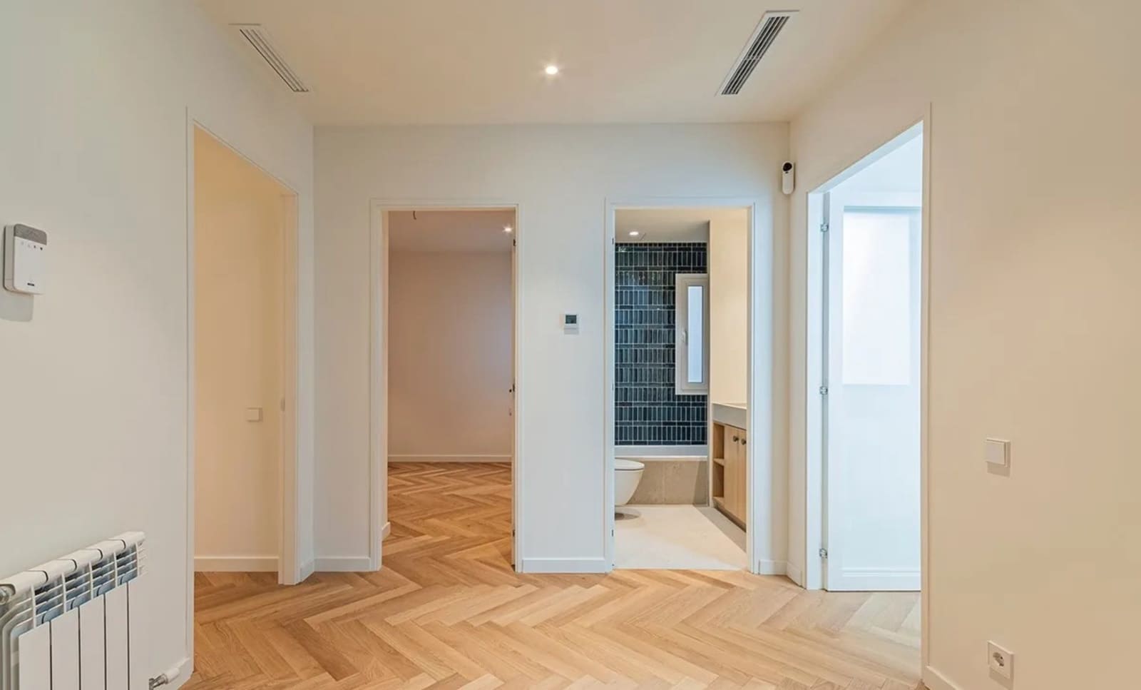 5 Zimmer Wohnung zu vermieten in Barcelona Stadt - 2.000 € (Ref: 10034593)