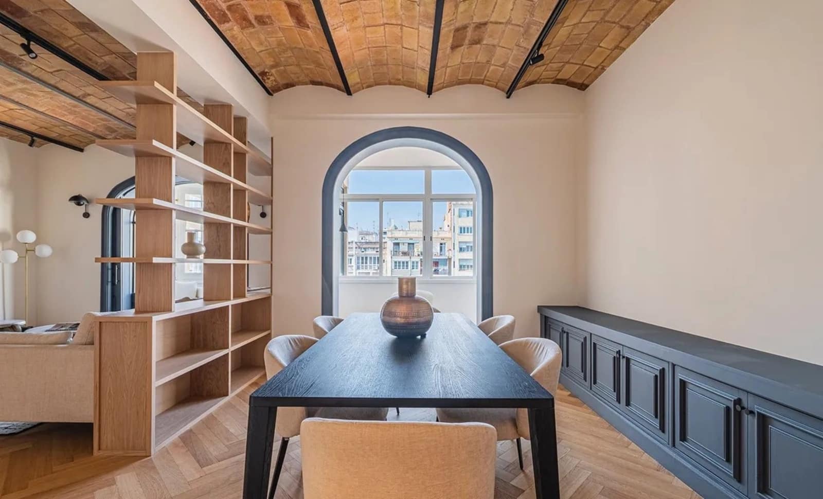 5 Zimmer Wohnung zu vermieten in Barcelona Stadt - 2.000 € (Ref: 10034593)