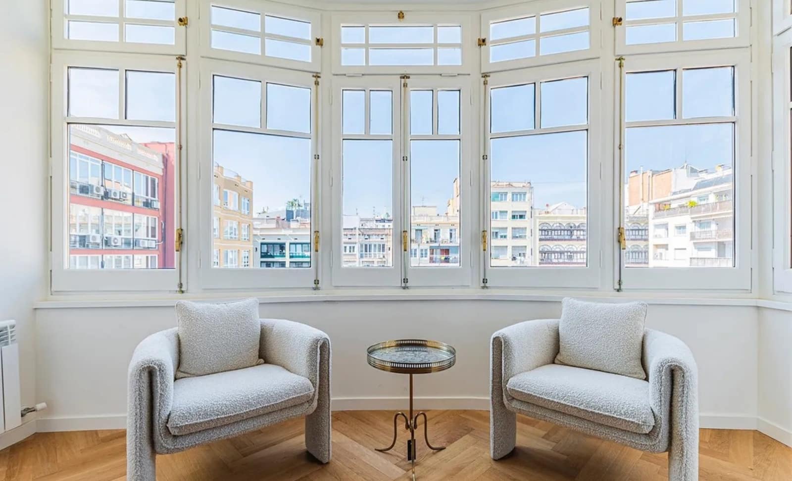 5 Zimmer Wohnung zu vermieten in Barcelona Stadt - 2.000 € (Ref: 10034593)