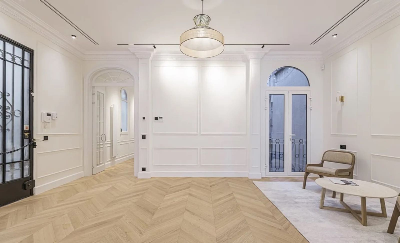 Piso de 4 habitaciones en Barcelona ciudad en alquiler - 1.500 € (Ref: 10039111)