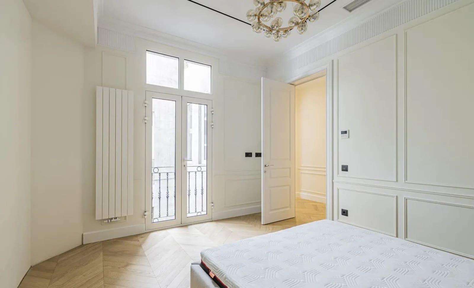 Piso de 4 habitaciones en Barcelona ciudad en alquiler - 1.500 € (Ref: 10039111)