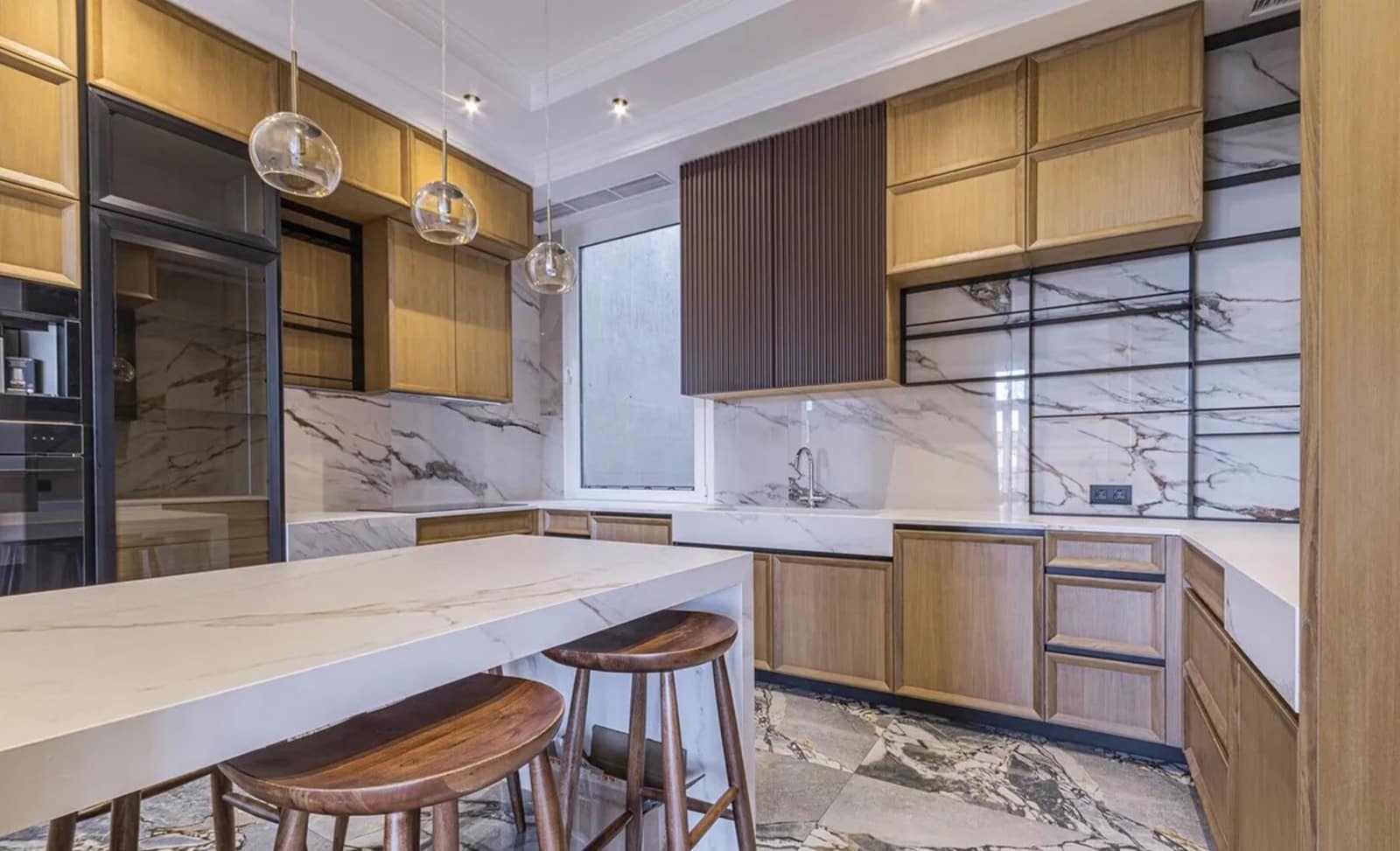 Piso de 4 habitaciones en Barcelona ciudad en alquiler - 1.500 € (Ref: 10039111)