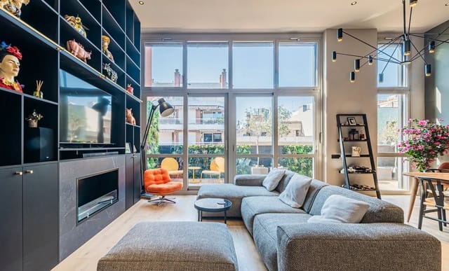 2 bedroom Flat for rent in Barcelona city with pool garage - € 1,300 (Ref: 10039158)