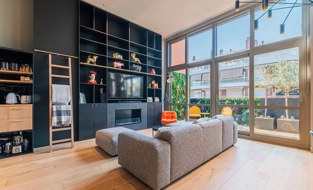 2 bedroom Flat for rent in Barcelona city with pool garage - € 1,300 (Ref: 10039158)