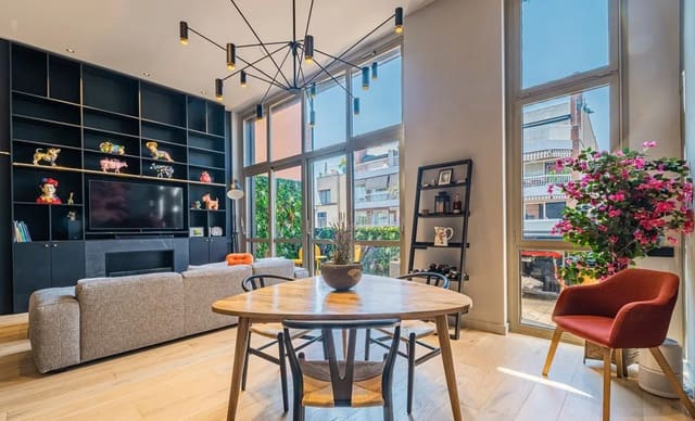 2 bedroom Flat for rent in Barcelona city with pool garage - € 1,300 (Ref: 10039158)