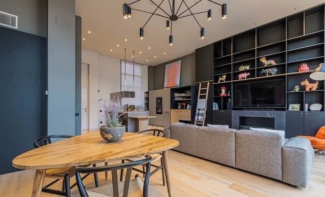 2 bedroom Flat for rent in Barcelona city with pool garage - € 1,300 (Ref: 10039158)