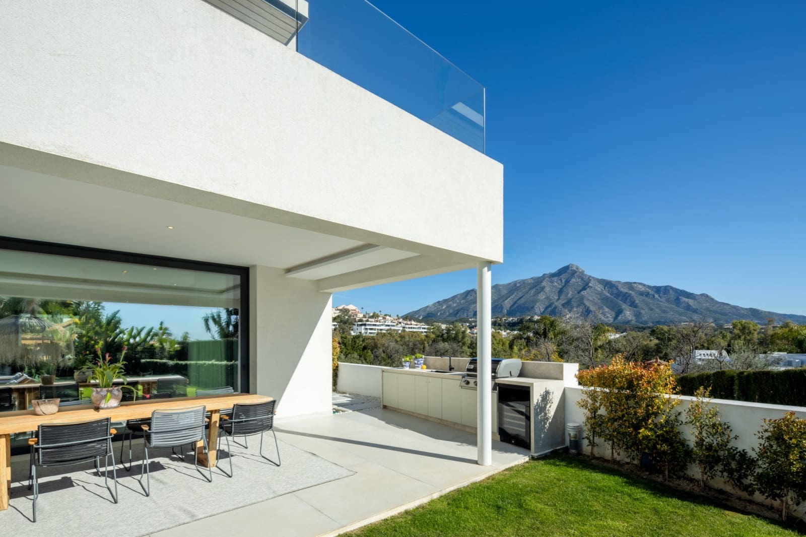 5 sovrum Villa att hyra i Marbella med pool garage - 3 200 € (Ref: 10041619)