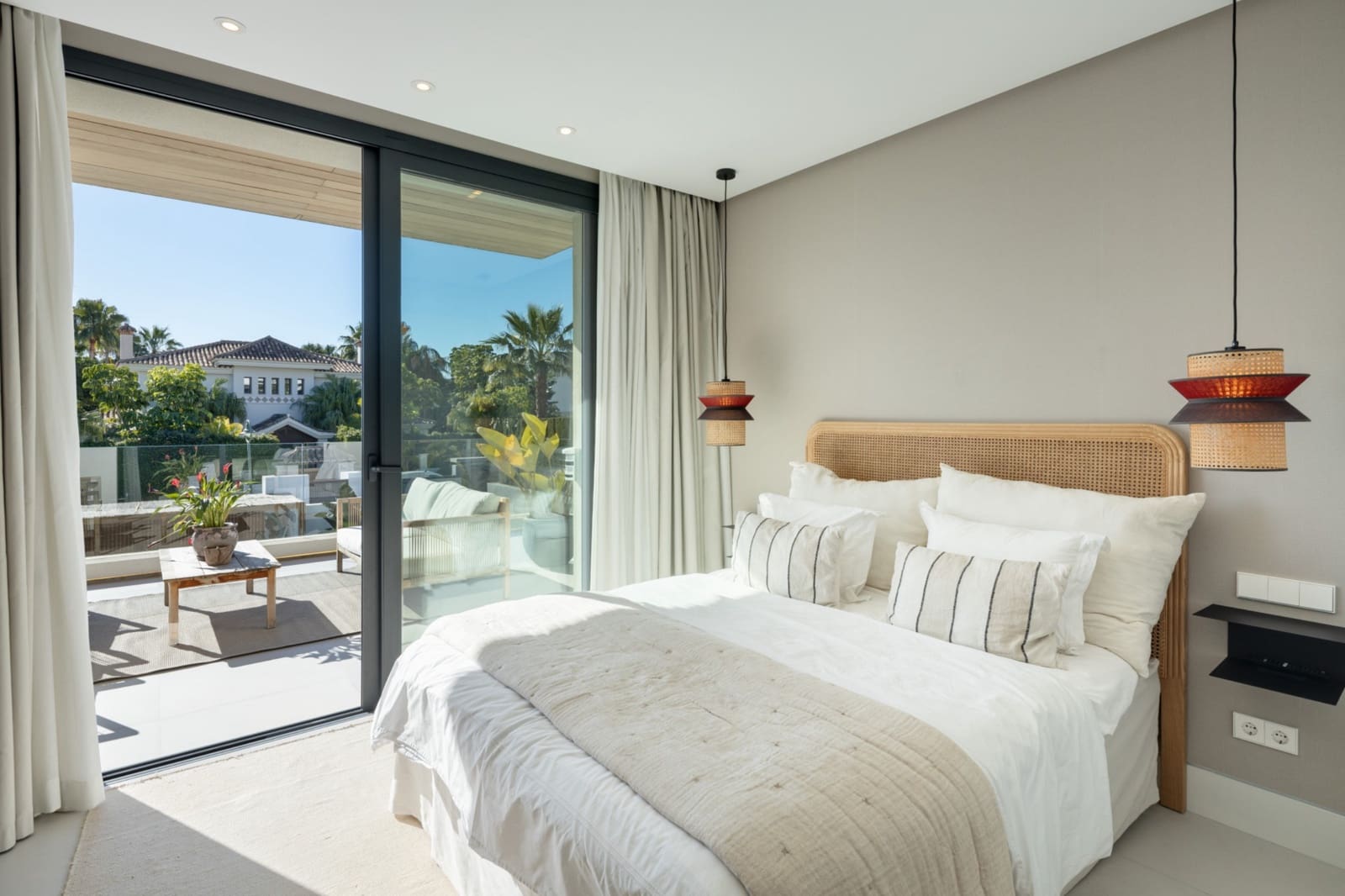 5 sovrum Villa att hyra i Marbella med pool garage - 3 200 € (Ref: 10041619)