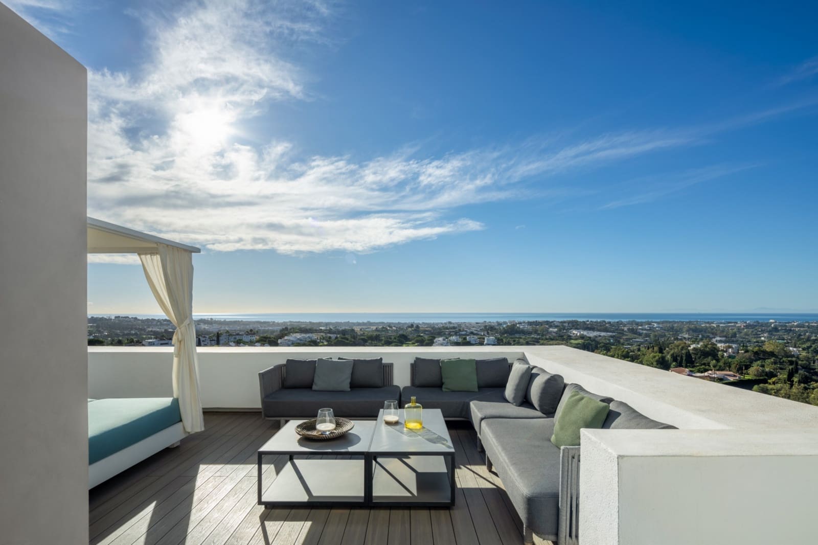 4 sovrum Villa att hyra i Benahavis med pool garage - 3 200 € (Ref: 10041620)