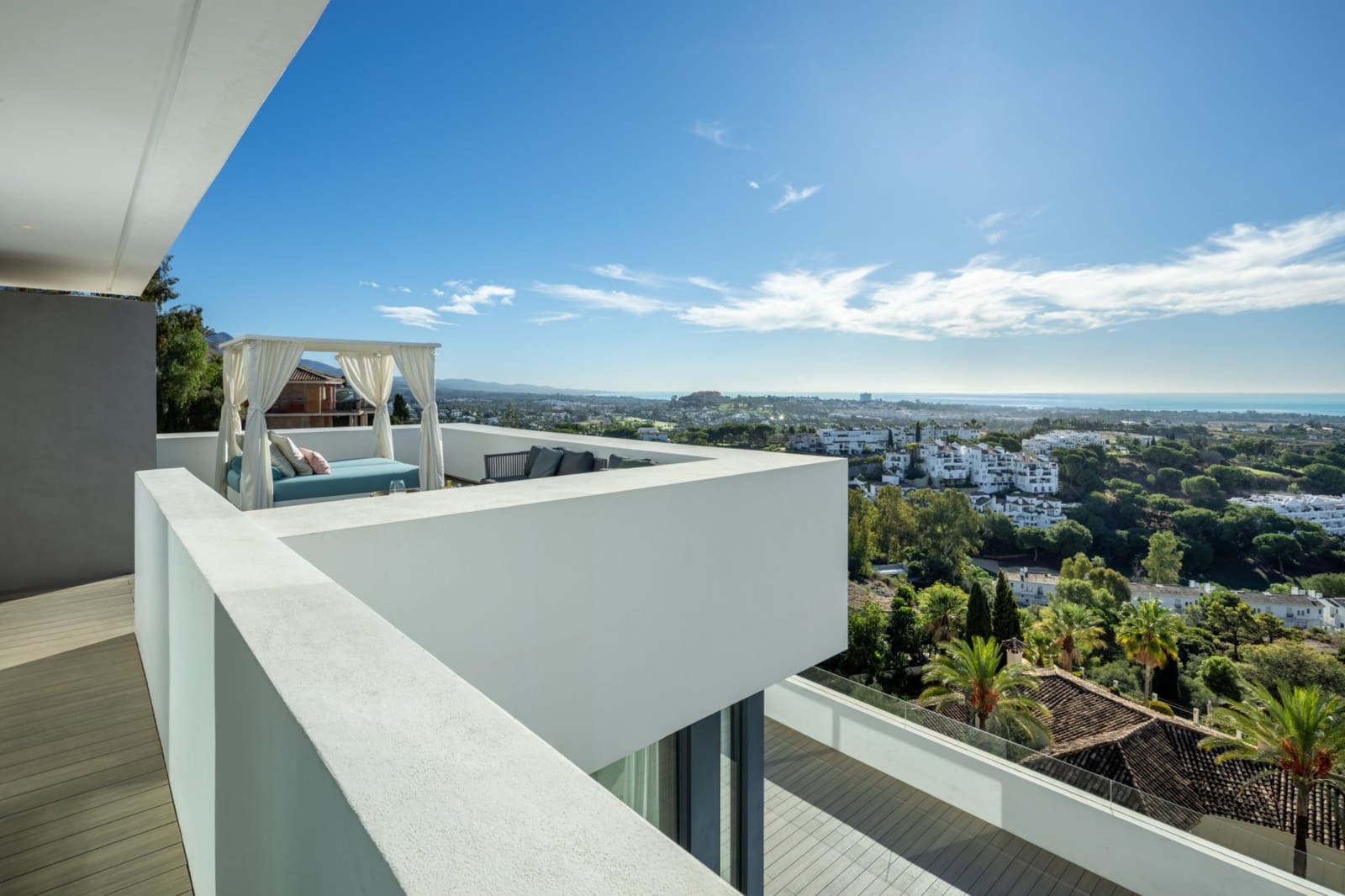 4 sovrum Villa att hyra i Benahavis med pool garage - 3 200 € (Ref: 10041620)