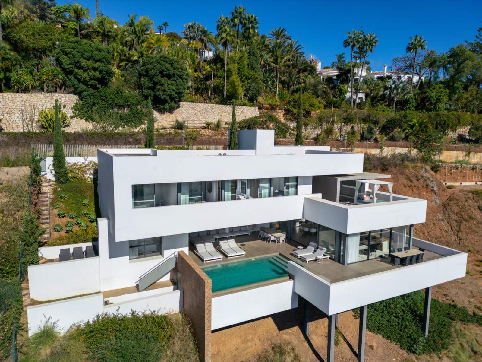 4 sovrum Villa att hyra i Benahavis med pool garage - 3 200 € (Ref: 10041620)